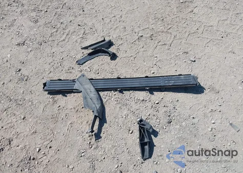 2016 Toyota Rav4 Limited z USA, uszkodzony, nr VIN 2T3DFREV4GW427809